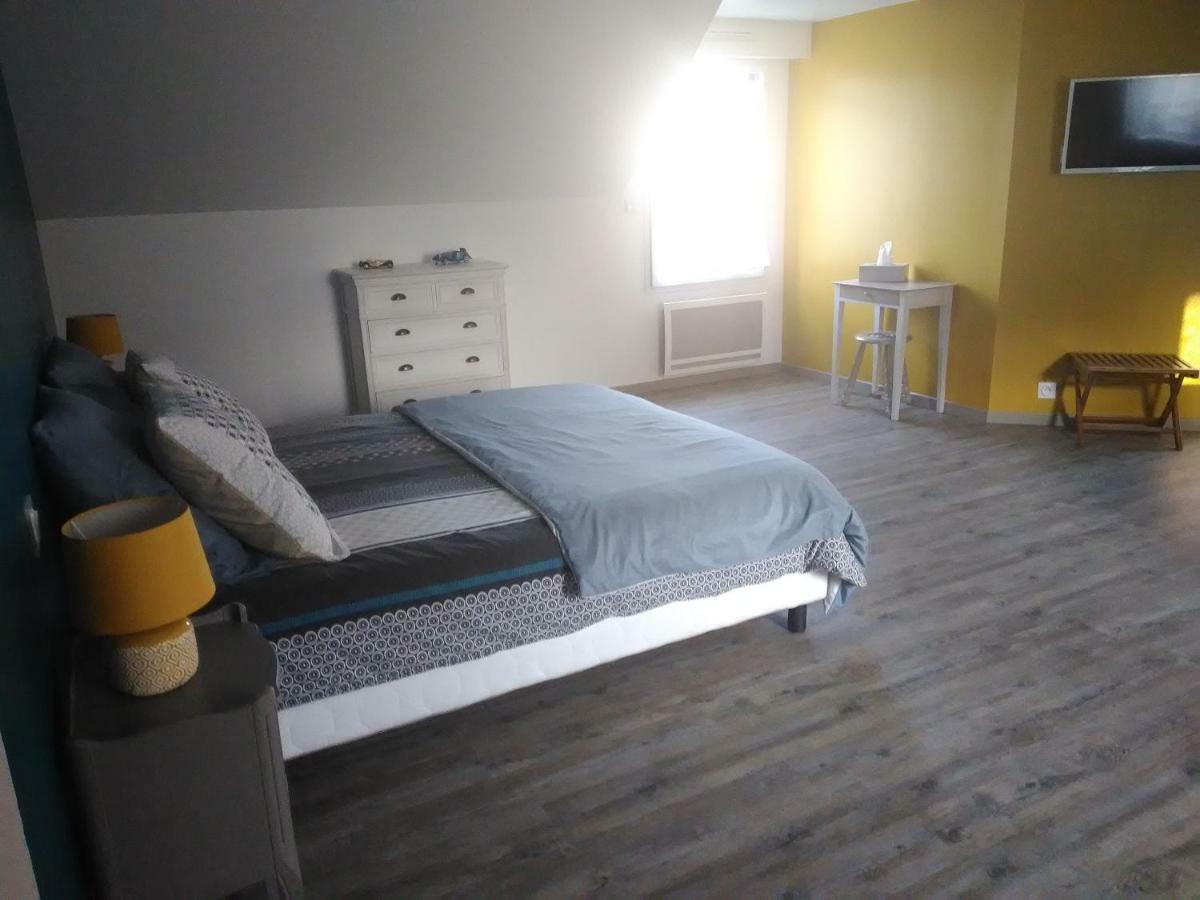Les Muscaris Bed & Breakfast Le Minihic-sur-Rance Екстериор снимка